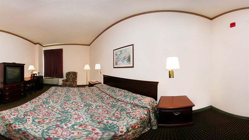 Americas Best Value Inn Opelika Exteriör bild