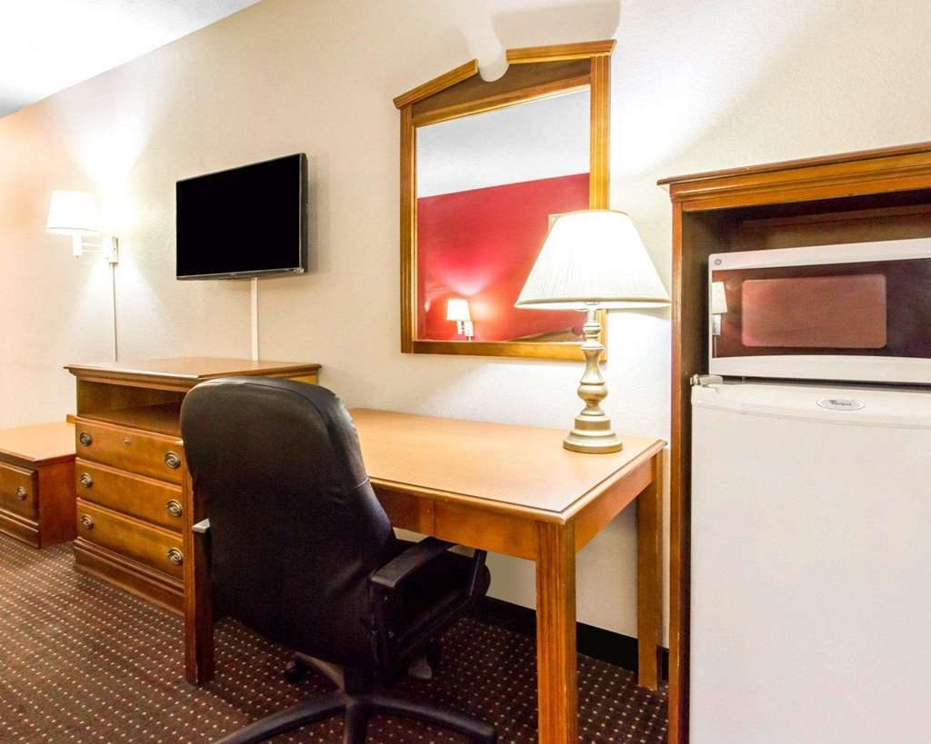 Americas Best Value Inn Opelika Rum bild
